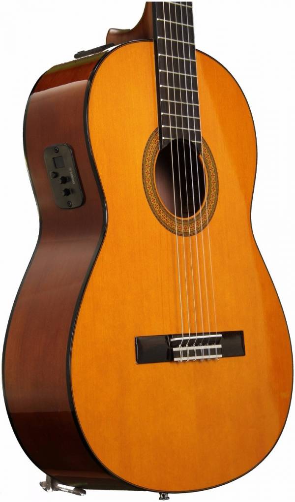 Guitarra Electroacústica Yamaha CGX102 - Image 3