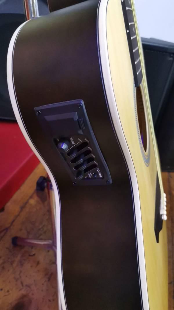 Guitarra Electroacústica SX SO204TBKE - Image 4